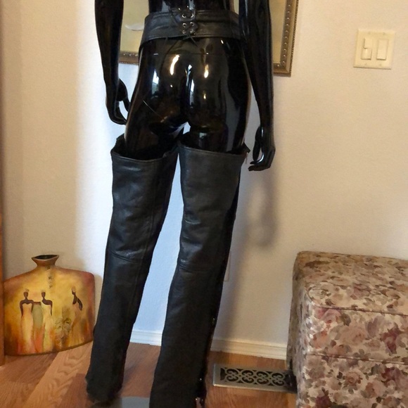 Xelement Advanced Motorcycle Gear Chaps - Picture 9 of 12